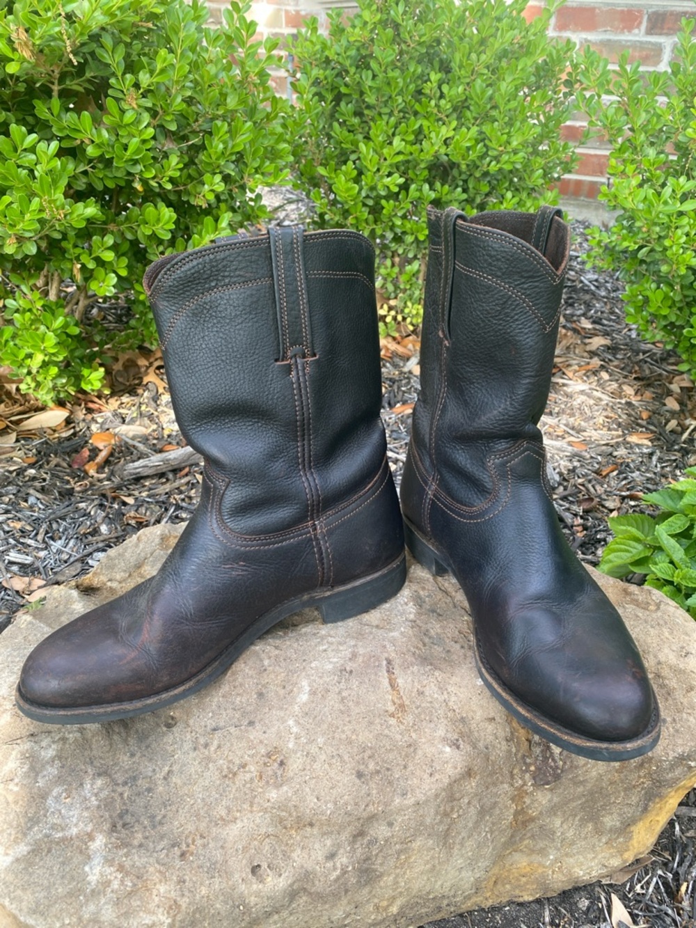 Frye Men’s Duke Roper Western Boot in dark brown